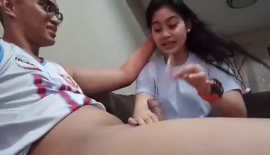 Nyepong Konti Pacar Pakai Es Cream