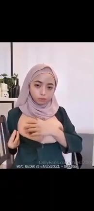 Bokep Jilbab Binal Remes Tetek