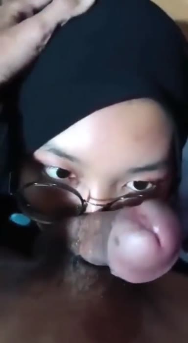 Nyepong Sambil Duduk
