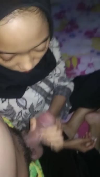 Banyak Gaya Crot Dipantat