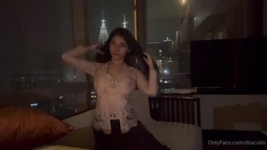 Desahan Manja Cewek Seksi